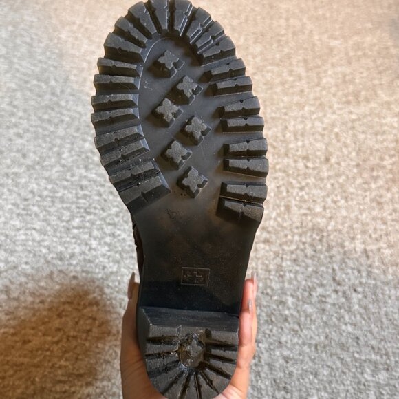 LIKE NEW Dr. Martens heeled boots "Magdalena" size 38 BEAUTIFUL PATINA - Picture 3 of 4